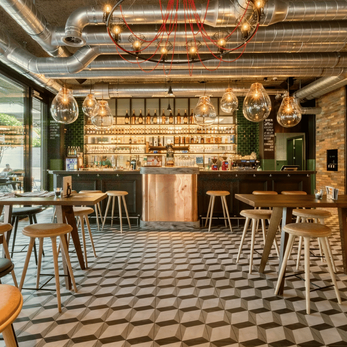 Thiết kế nội thất đóng vai trò quyết định đến việc giữ chân thực khách, tạo nên dấu ấn thương hiệu